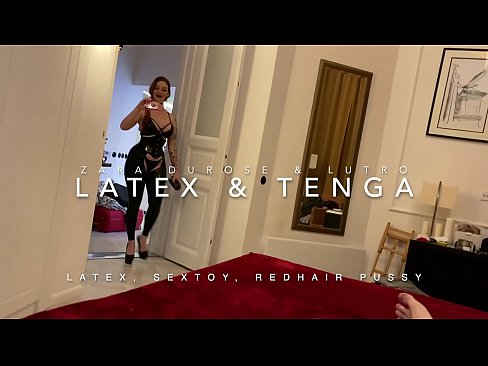 ❤️ Jaruma mai jajayen kaya sanye da rigar latex mai cin duri ❤️ Batsa vk ️❤